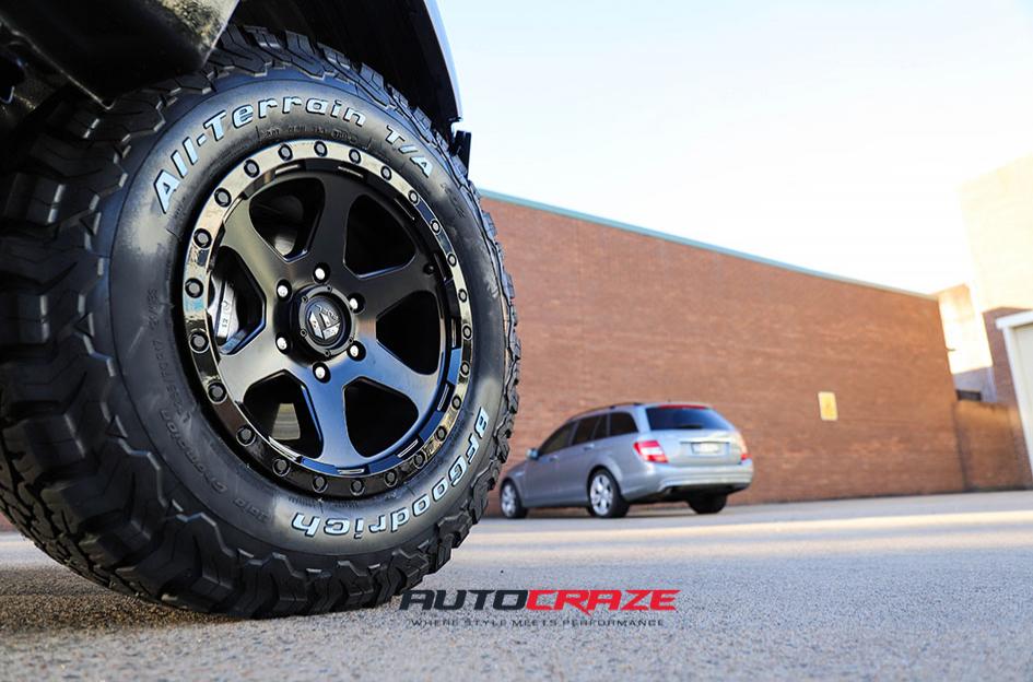 TOYOTA HILUX N80 4WD RIPPER MATTE BLACK